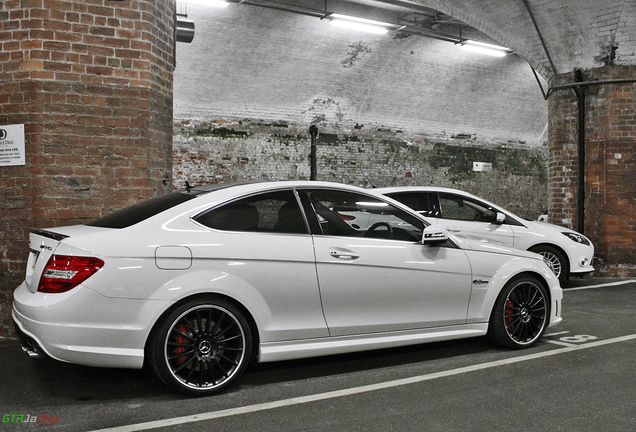 Mercedes-Benz C 63 AMG Coupé Edition 125