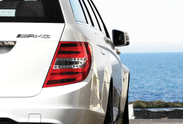 Mercedes-Benz C 63 AMG Estate 2012