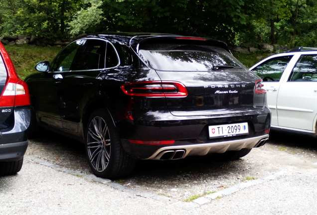 Porsche 95B Macan Turbo