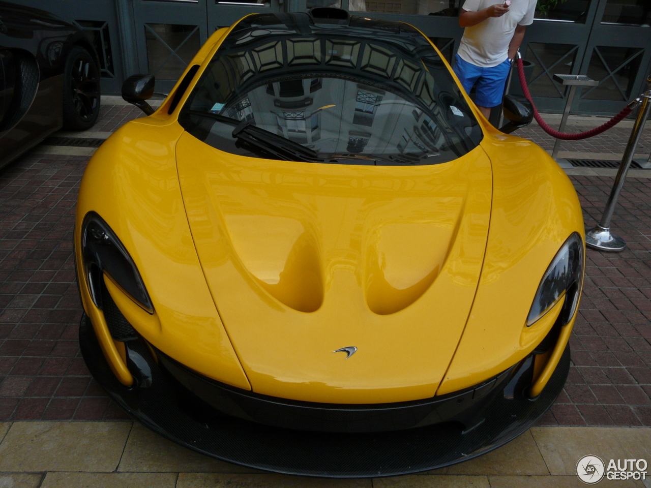 McLaren P1