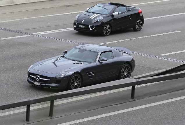 Mercedes-Benz SLS AMG