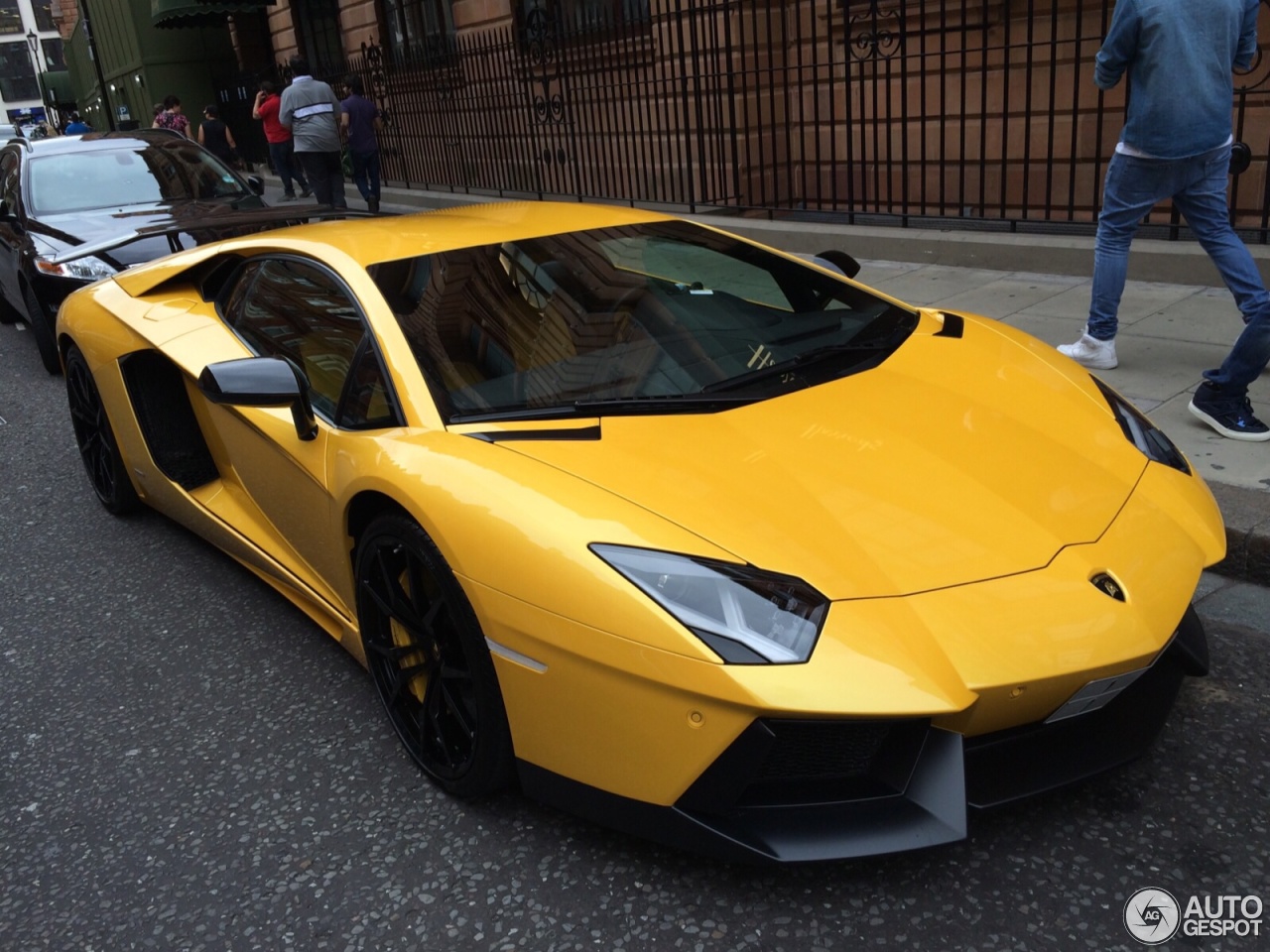 Lamborghini Aventador LP700-4