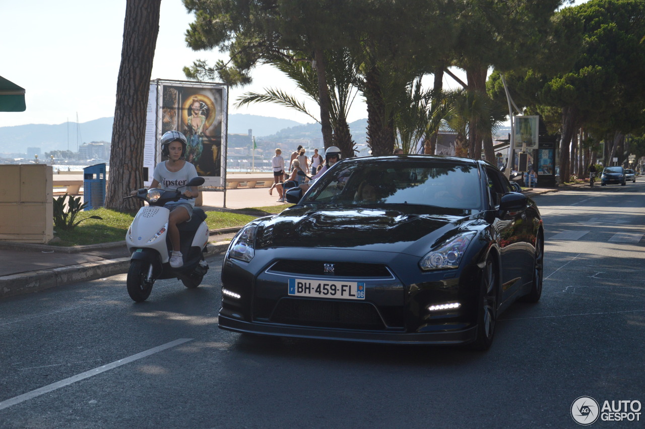 Nissan GT-R 2011