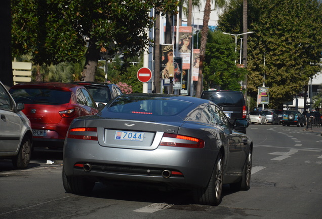 Aston Martin DB9