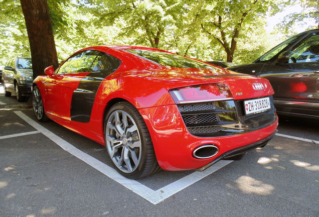 Audi R8 V10