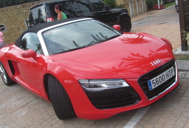 Audi R8 V8 Spyder 2013