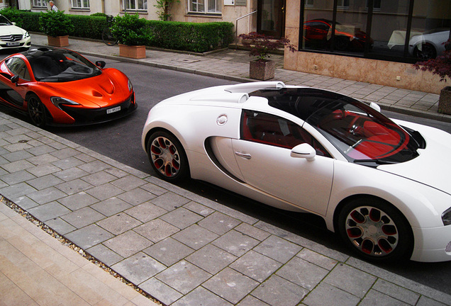 Bugatti Veyron 16.4 Grand Sport Wei Long 2012