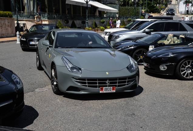 Ferrari FF