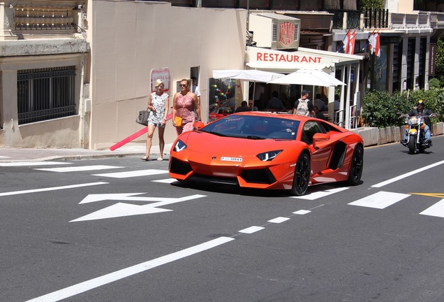 Lamborghini Aventador LP700-4