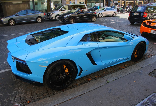 Lamborghini Aventador LP700-4