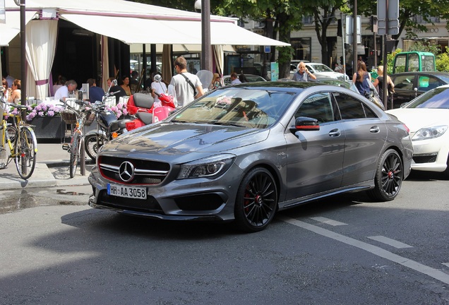 Mercedes-Benz CLA 45 AMG Edition 1 C117