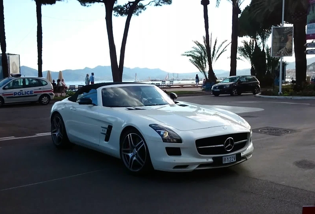 Mercedes-Benz SLS AMG GT Roadster