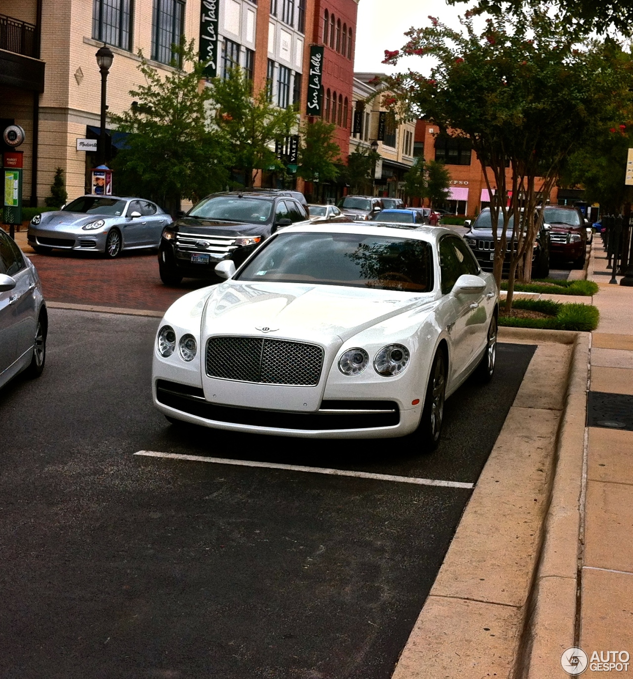 Bentley Flying Spur W12