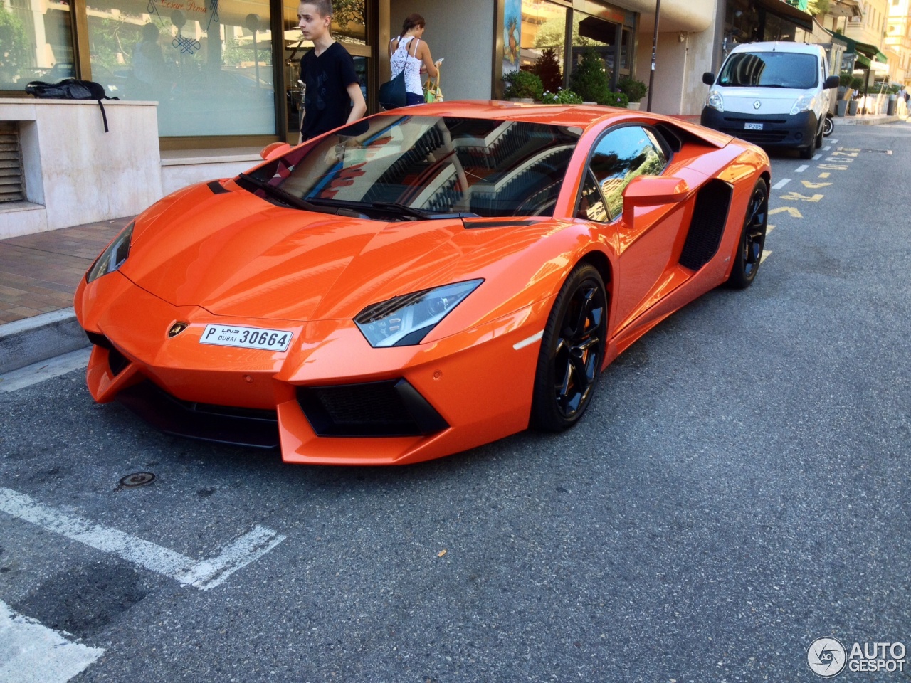 Lamborghini Aventador LP700-4