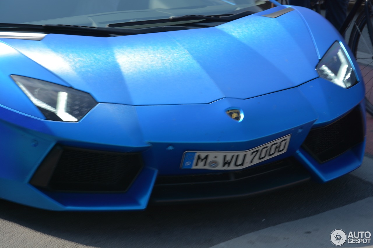 Lamborghini Aventador LP700-4