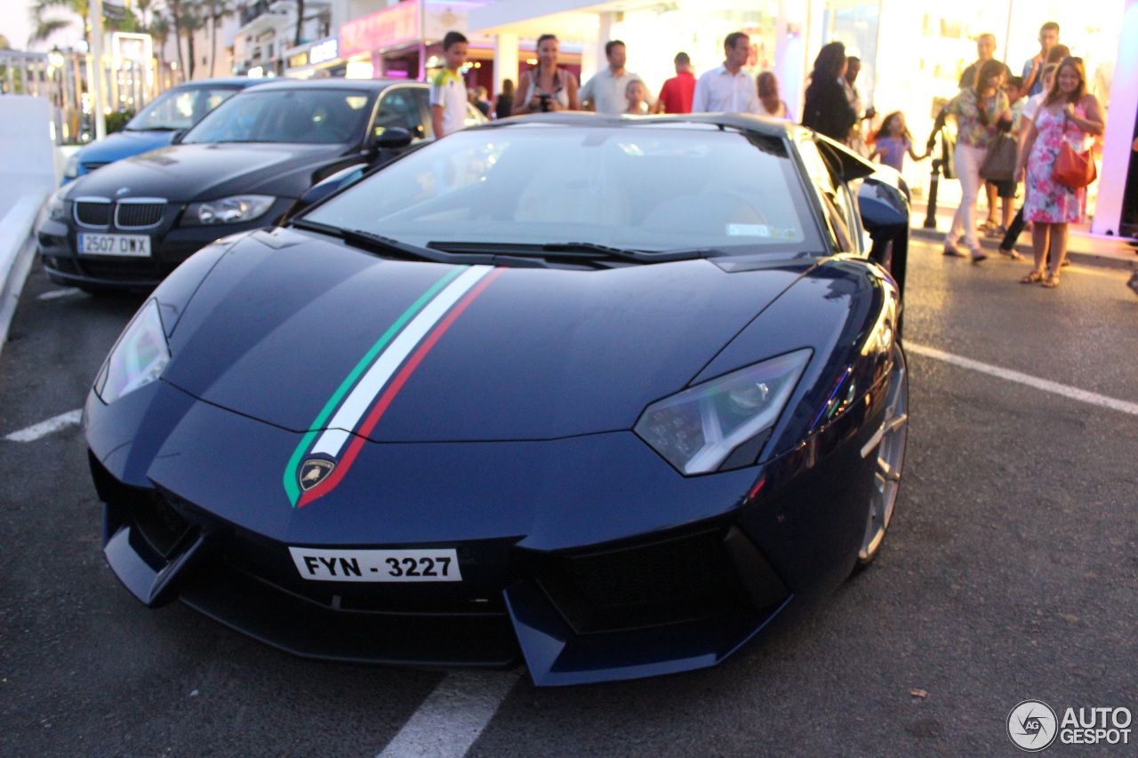 Lamborghini Aventador LP700-4 Roadster