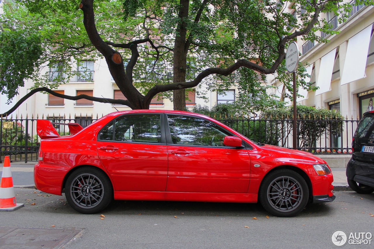 Mitsubishi Lancer Evolution IX