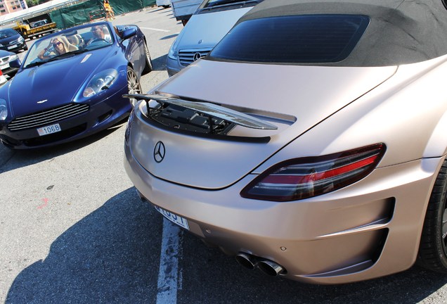 Aston Martin DB9 Volante