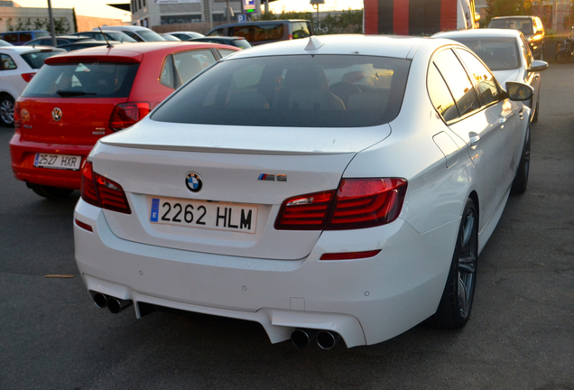 BMW M5 F10 2011