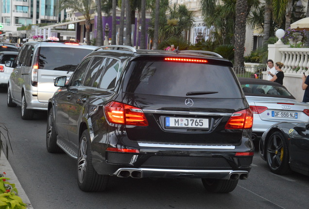 Mercedes-Benz GL 63 AMG X166