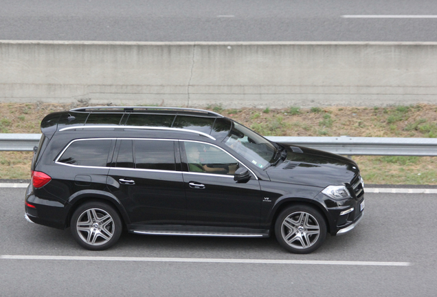 Mercedes-Benz GL 63 AMG X166