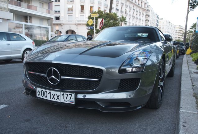 Mercedes-Benz SLS AMG GT Roadster Final Edition