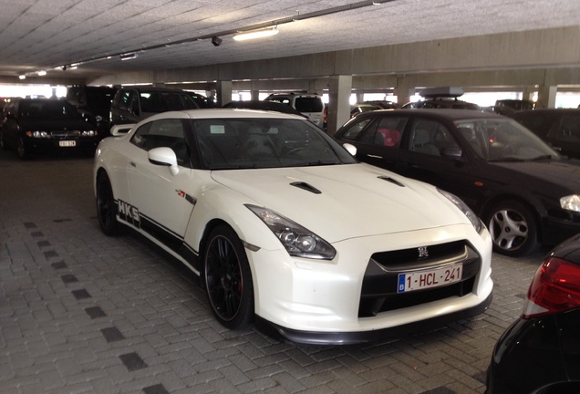 Nissan GT-R HKS 700R