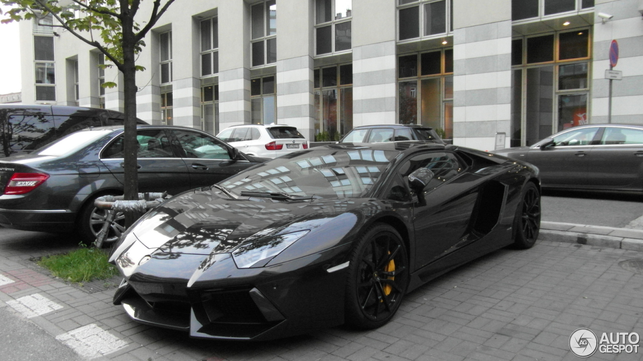 Lamborghini Aventador LP700-4 Roadster