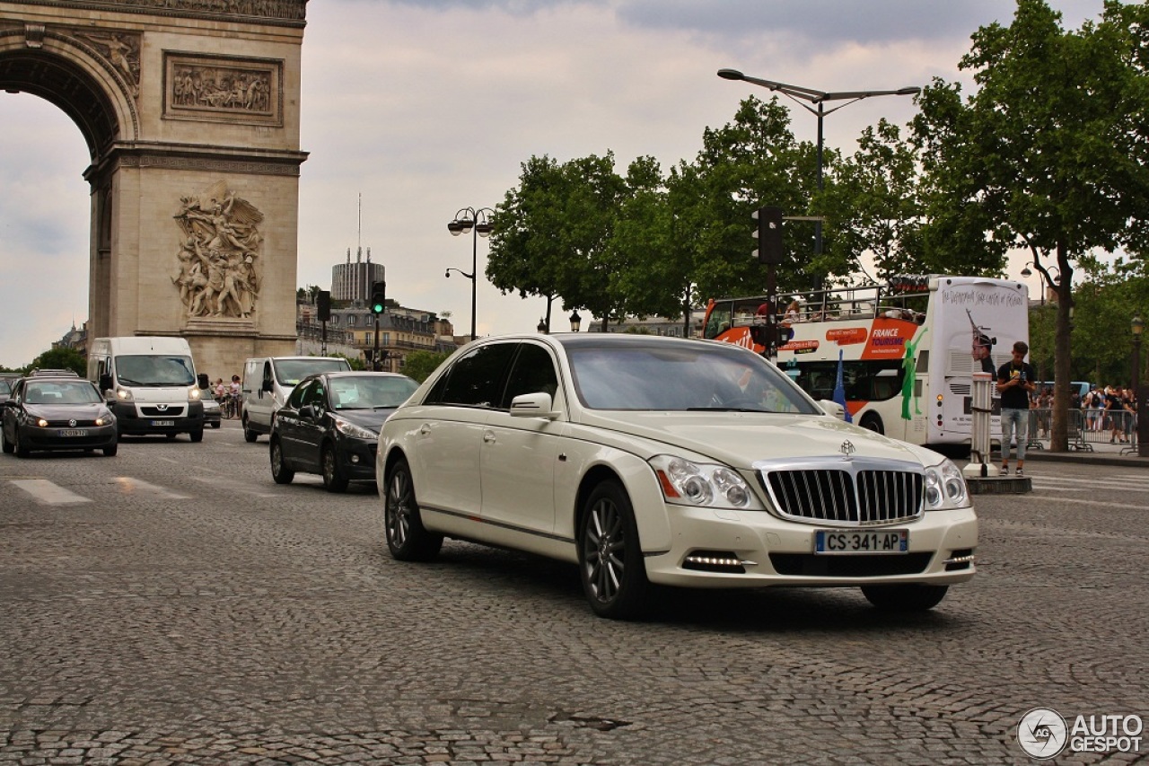 Maybach 62 S Landaulet 2011