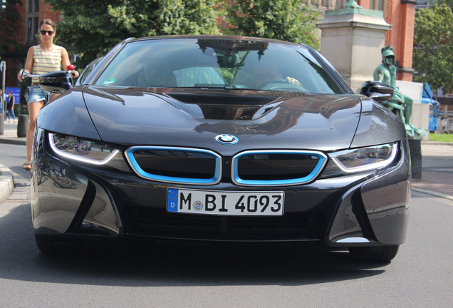 BMW i8