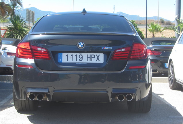 BMW M5 F10 2011