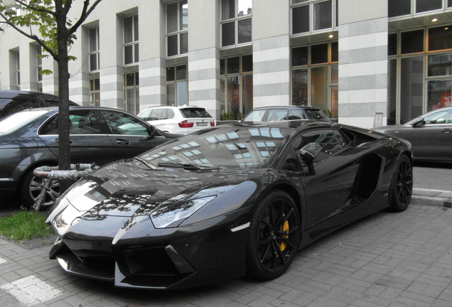 Lamborghini Aventador LP700-4 Roadster