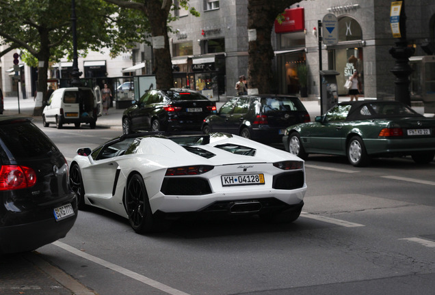 Lamborghini Aventador LP700-4 Roadster