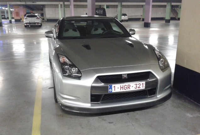 Nissan GT-R