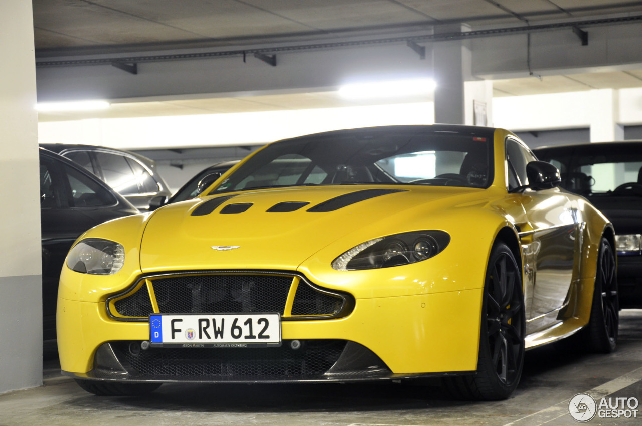 Aston Martin V12 Vantage S