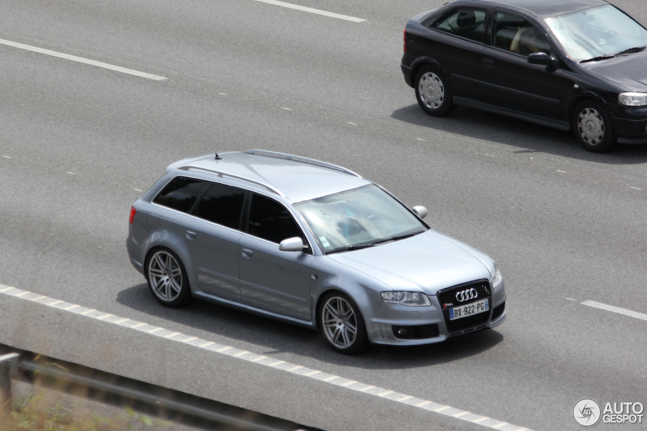 Audi RS4 Avant B7