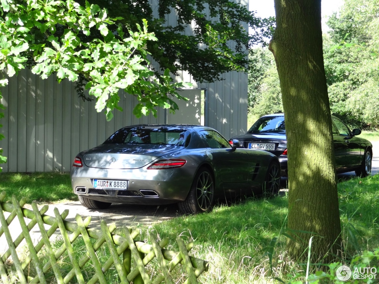 Mercedes-Benz SLS AMG