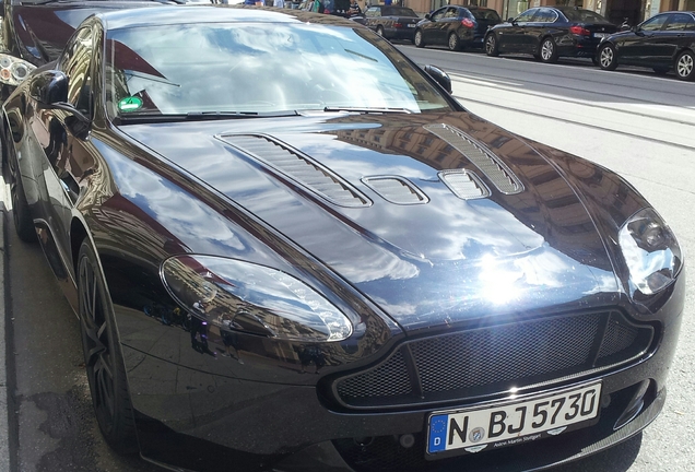 Aston Martin V12 Vantage S