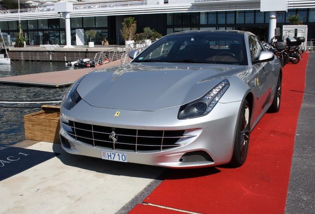 Ferrari FF