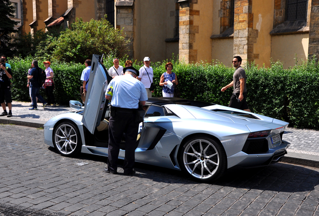 Lamborghini Aventador LP700-4 Roadster