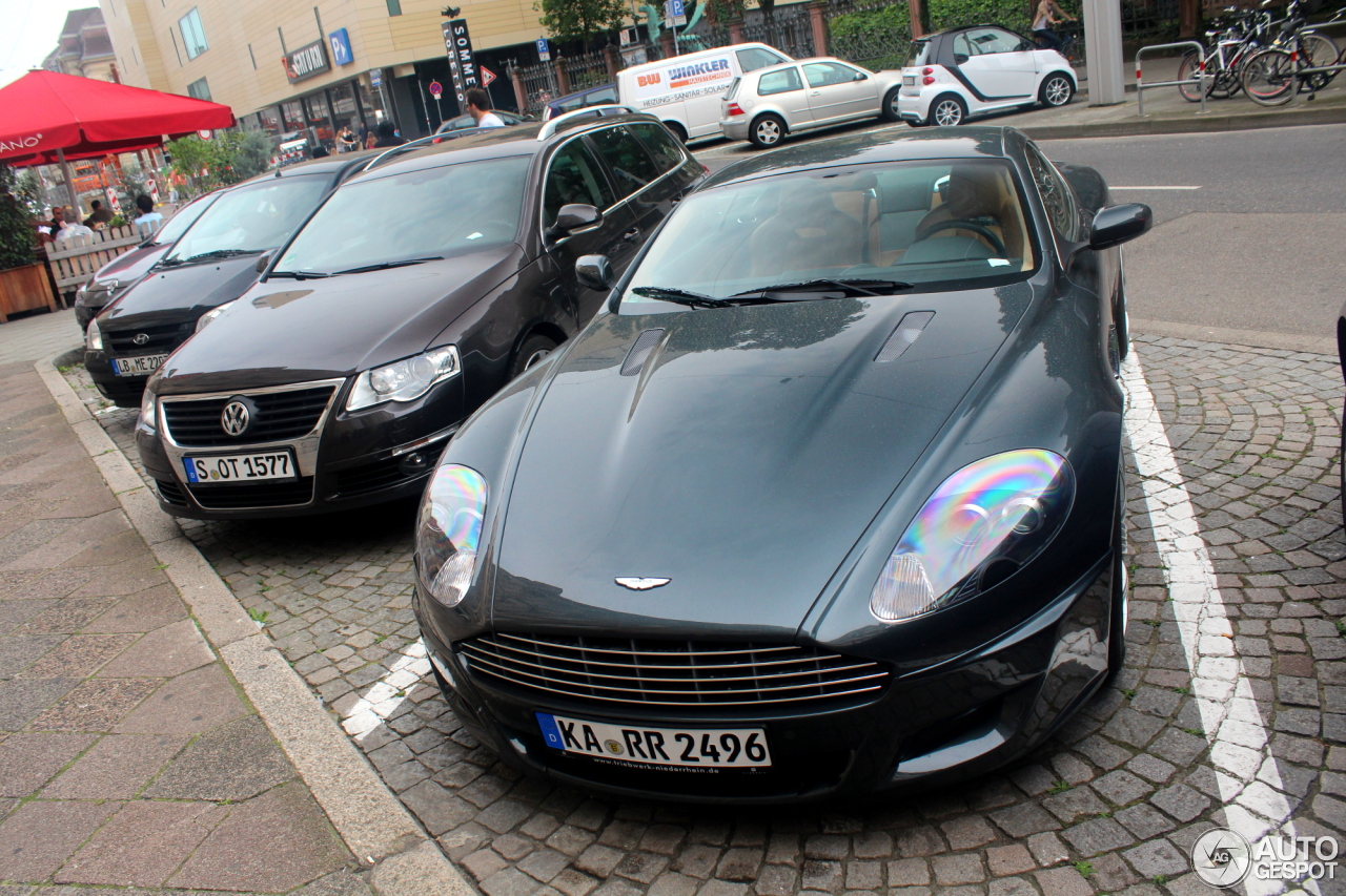 Aston Martin DB9