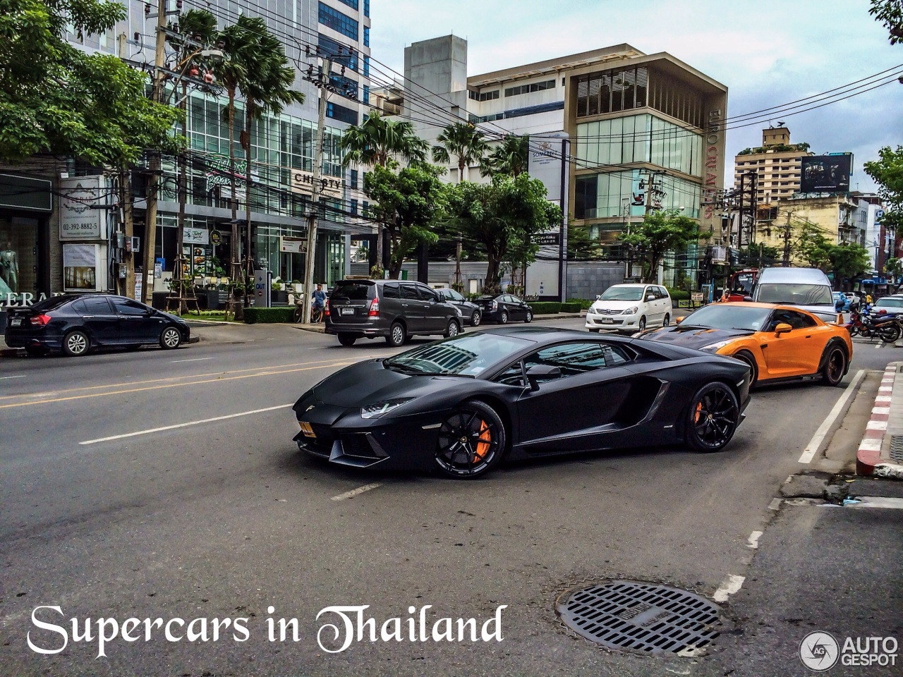 Lamborghini Aventador LP700-4