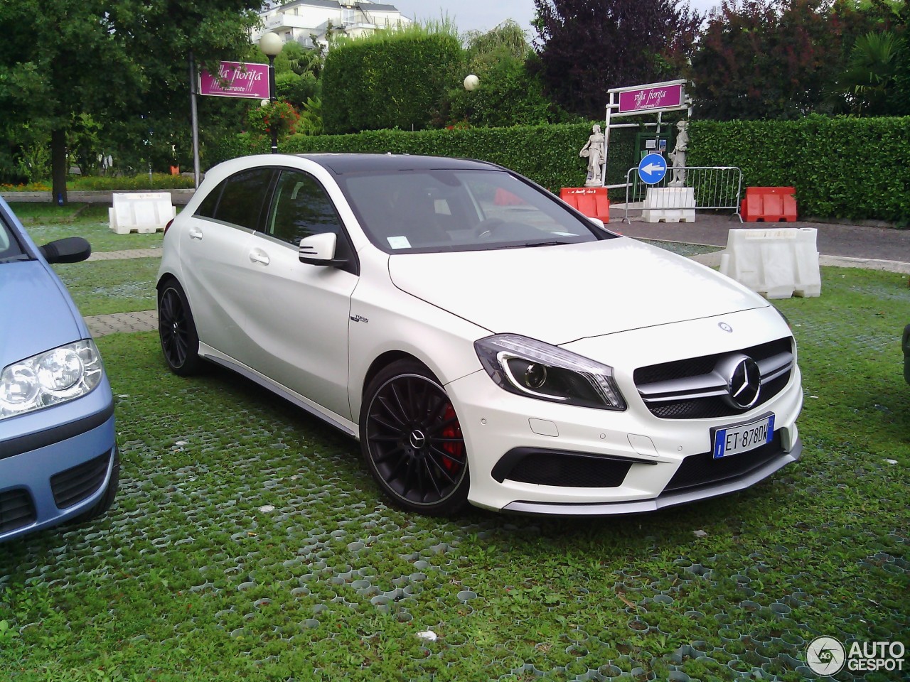 Mercedes-Benz A 45 AMG