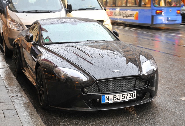 Aston Martin V12 Vantage S