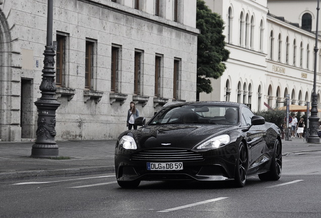 Aston Martin Vanquish 2013