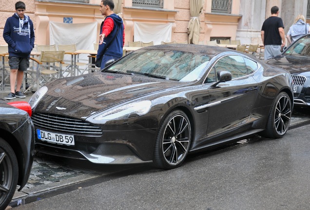 Aston Martin Vanquish 2013