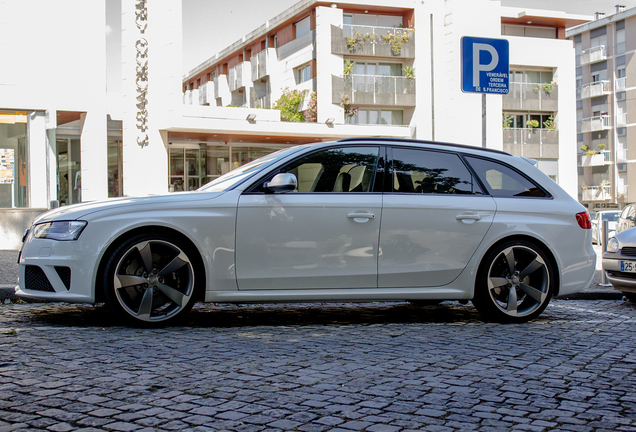 Audi RS4 Avant B8