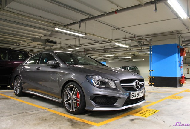 Mercedes-Benz CLA 45 AMG C117