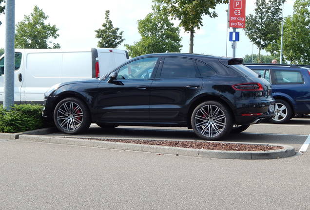 Porsche 95B Macan Turbo