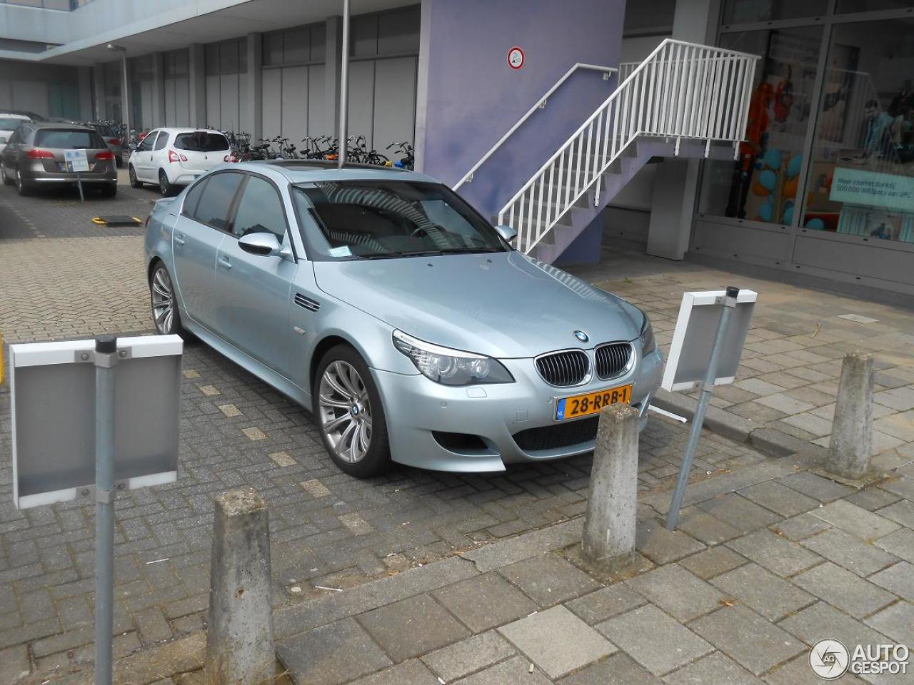 BMW M5 E60 2005